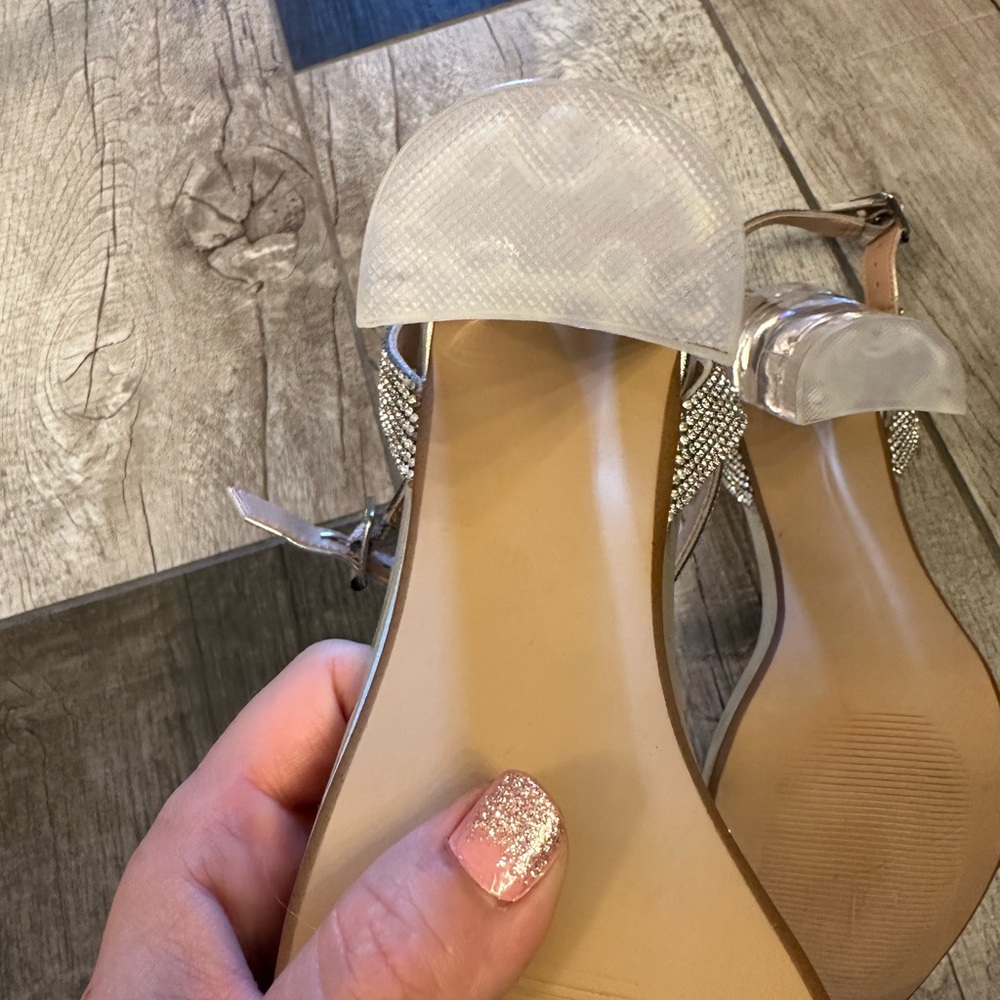 Brand New Steve Madden Gorgeous Rhinestone Heels with Clear Block 10 - Picture 13 of 17